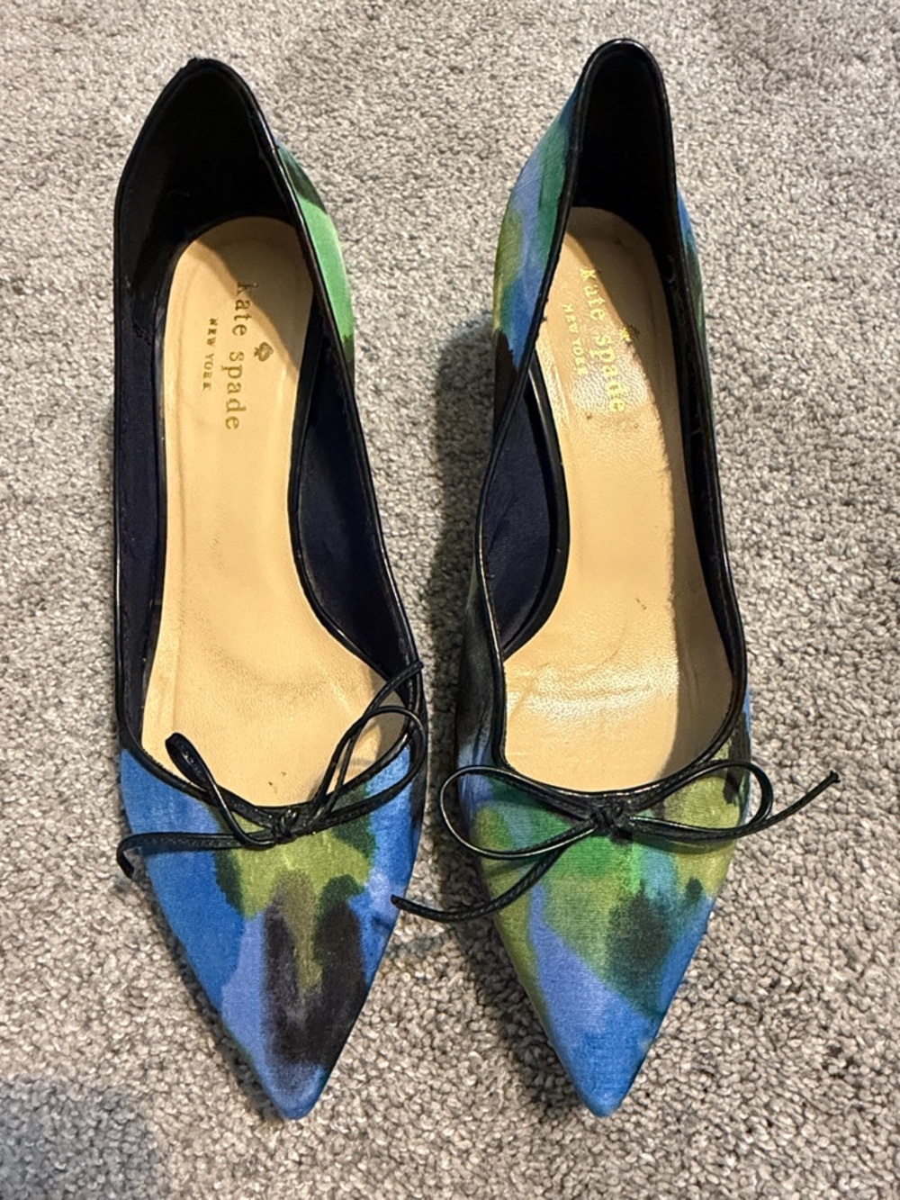 kate spade multicolor watercolor print blue and green pointed toe kitten heels